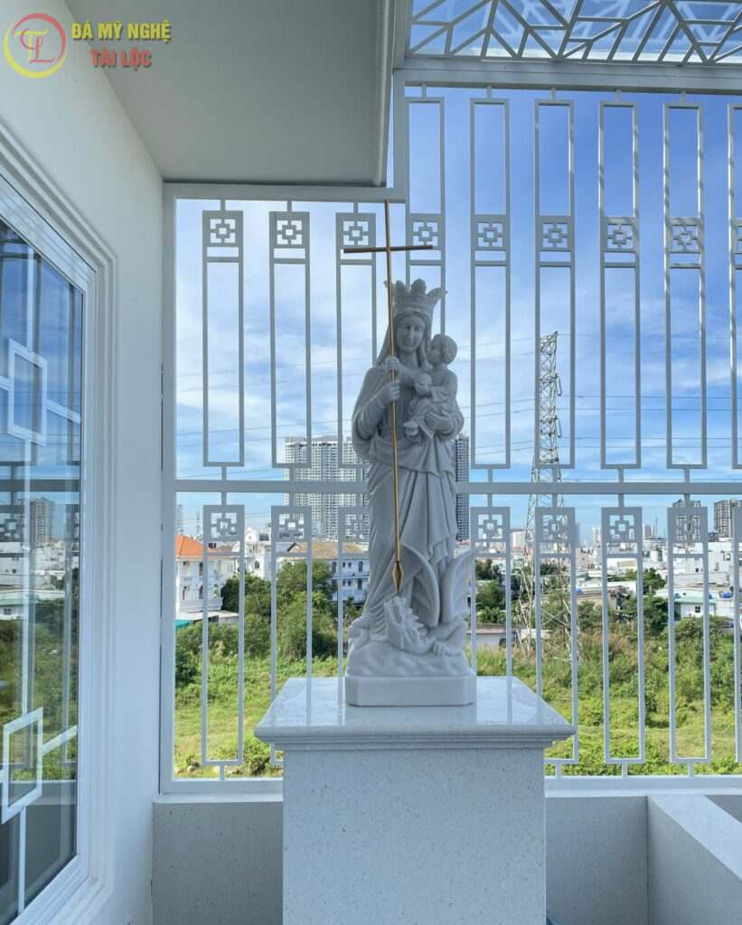 Tượng Đức Mẹ Maria bế Chúa - Sản phẩm bàn giao cho khách