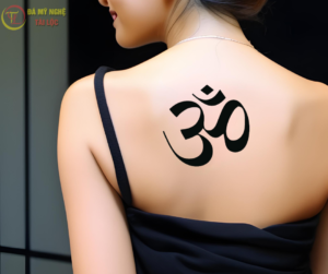 Hình xăm chữ om tiếng phạn